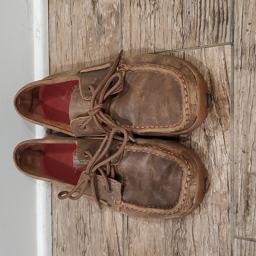 Twisted X mocs